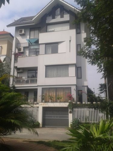 Biệt thự tây Hồ